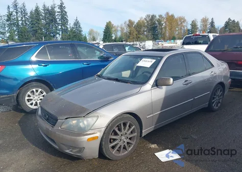 2004 Lexus Is 300 from USA, damaged, VIN JTHBD192840087674